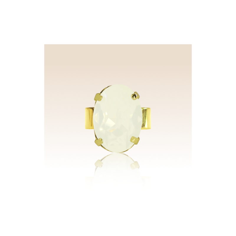 Bague Cabochon Ovale Cristal Opale Blanche